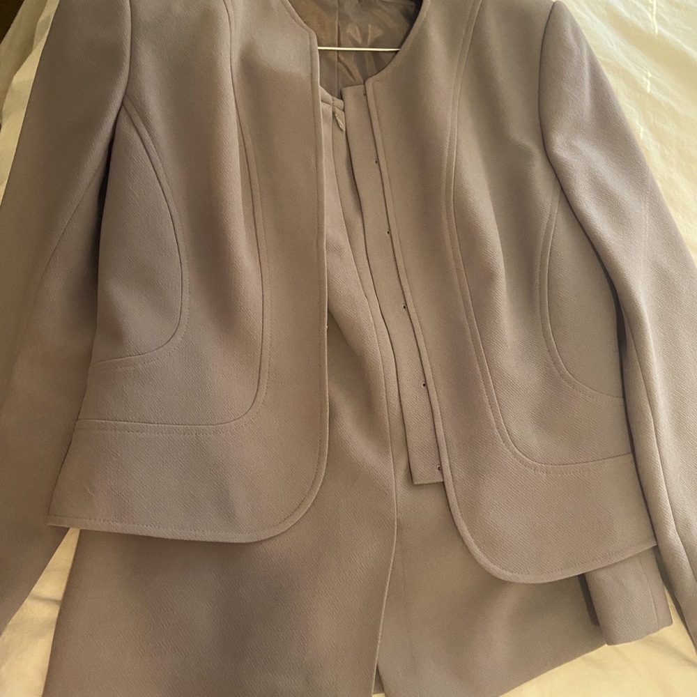 Liz Claiborne Gray Suit Size 6